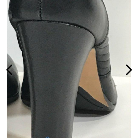 π VINCE CAMUTO SZ 10 LEATHER LIKE NEW BOOTS π - Picture 6 of 11